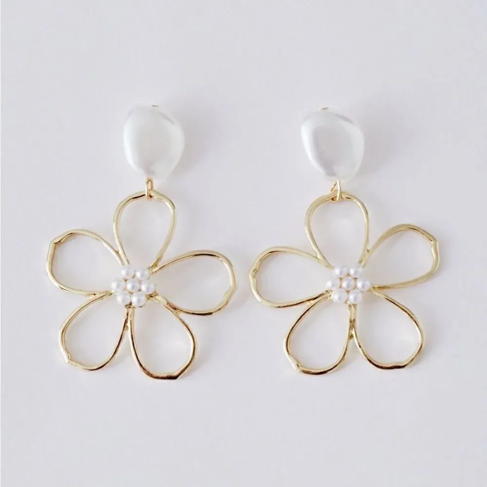 Flower drop earrings N1132